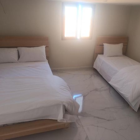 Hotel Restaurant Bougafer Миделт Екстериор снимка