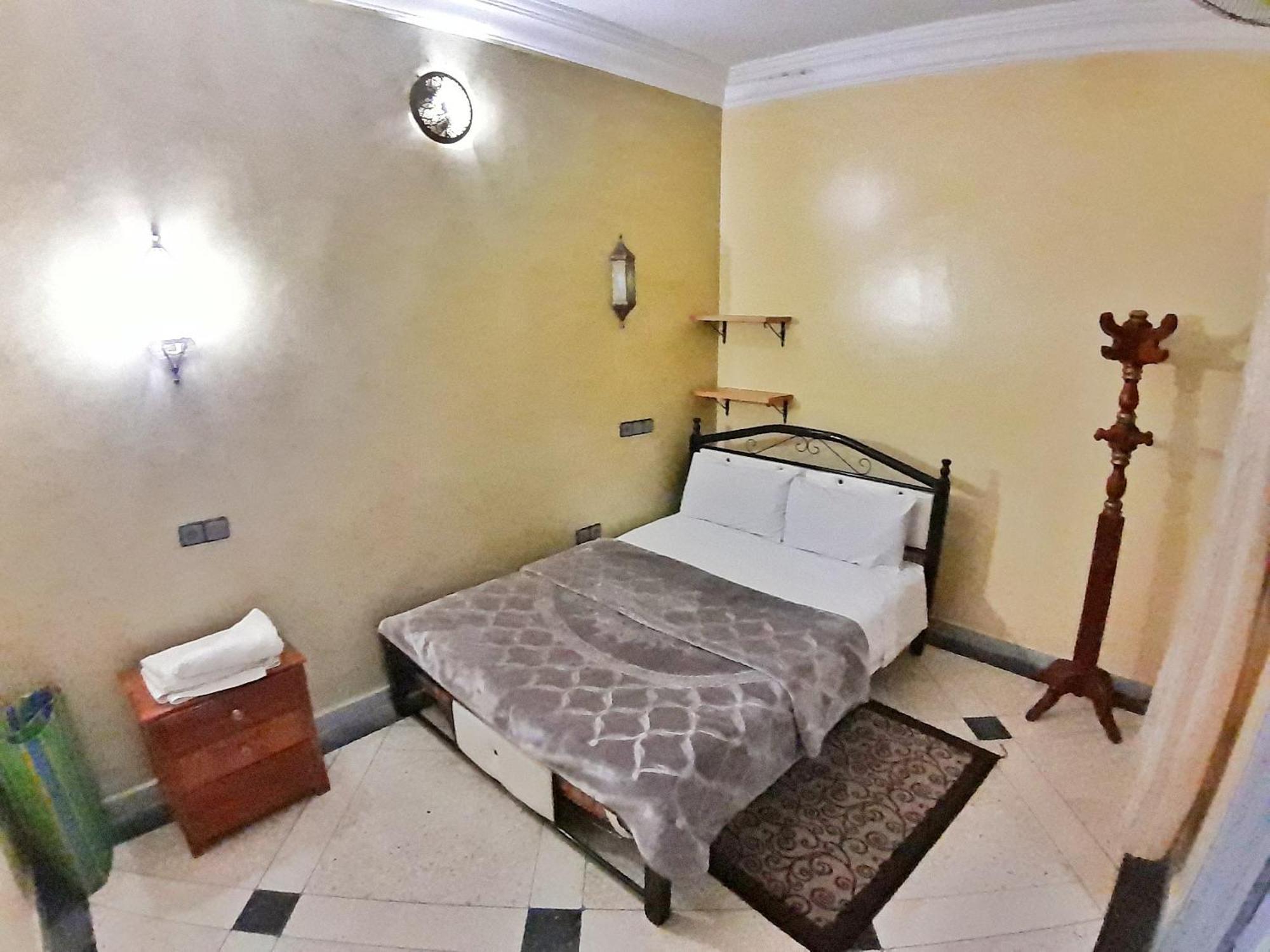 Hotel Restaurant Bougafer Миделт Екстериор снимка