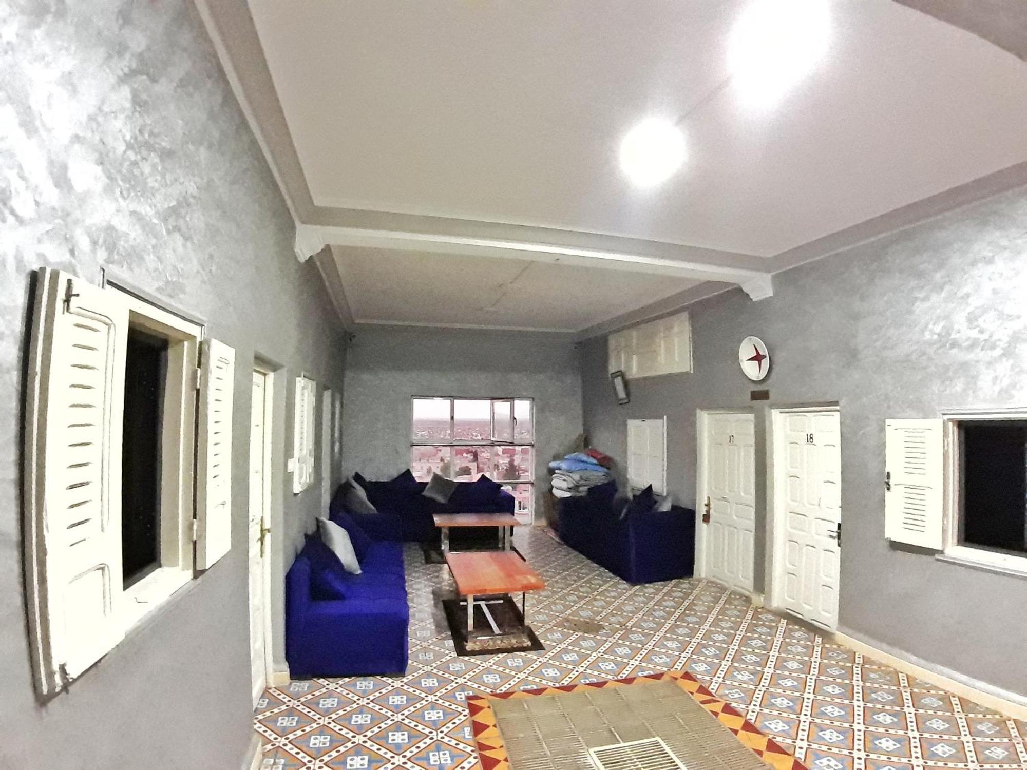 Hotel Restaurant Bougafer Миделт Екстериор снимка