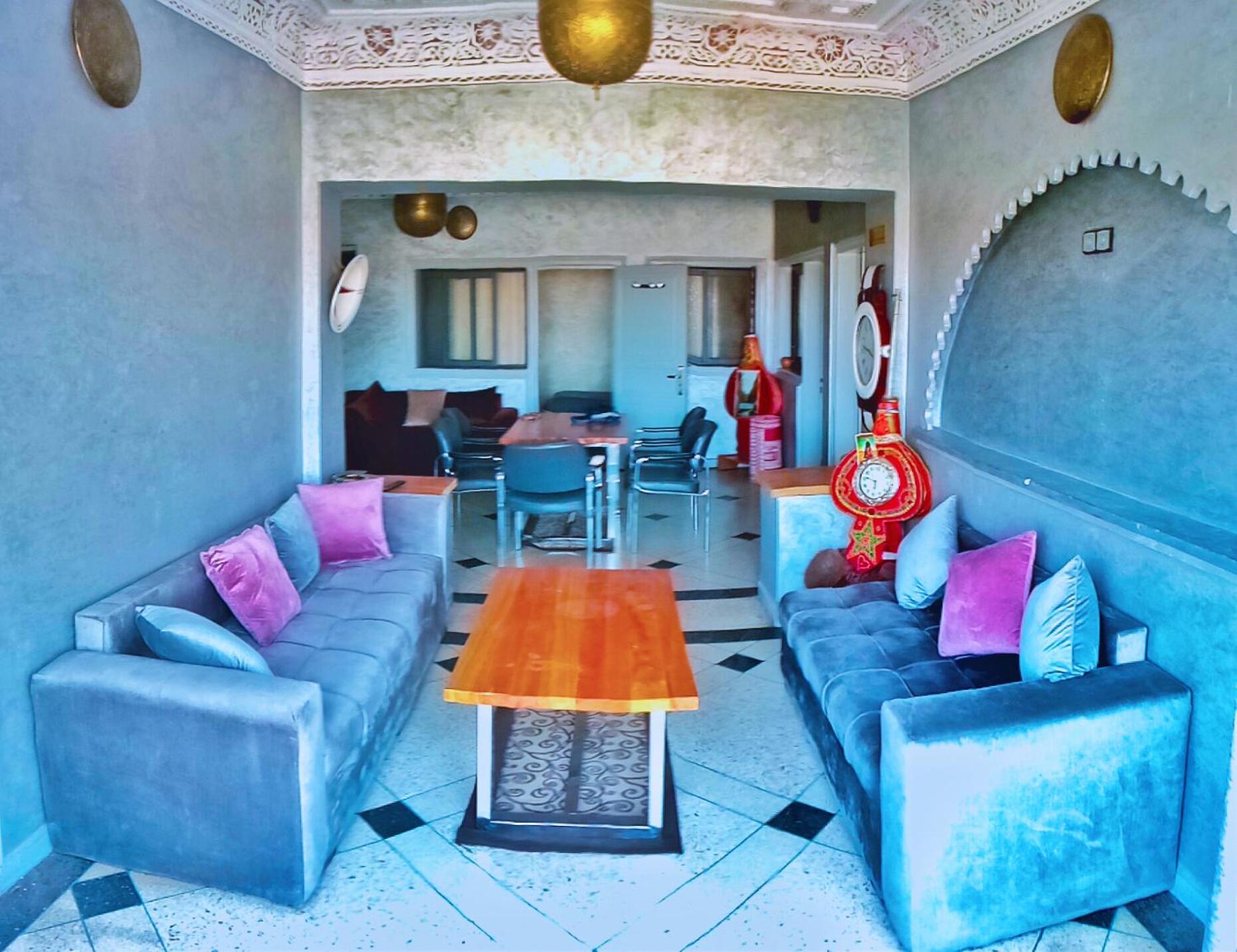 Hotel Restaurant Bougafer Миделт Екстериор снимка